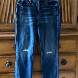 WHITE HOUSE BLACK MARKET CROPPED JEANS